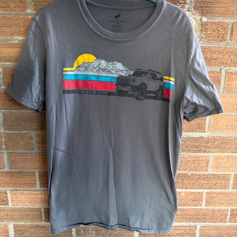 Ford Bronco T-Shirt - Men's Medium
